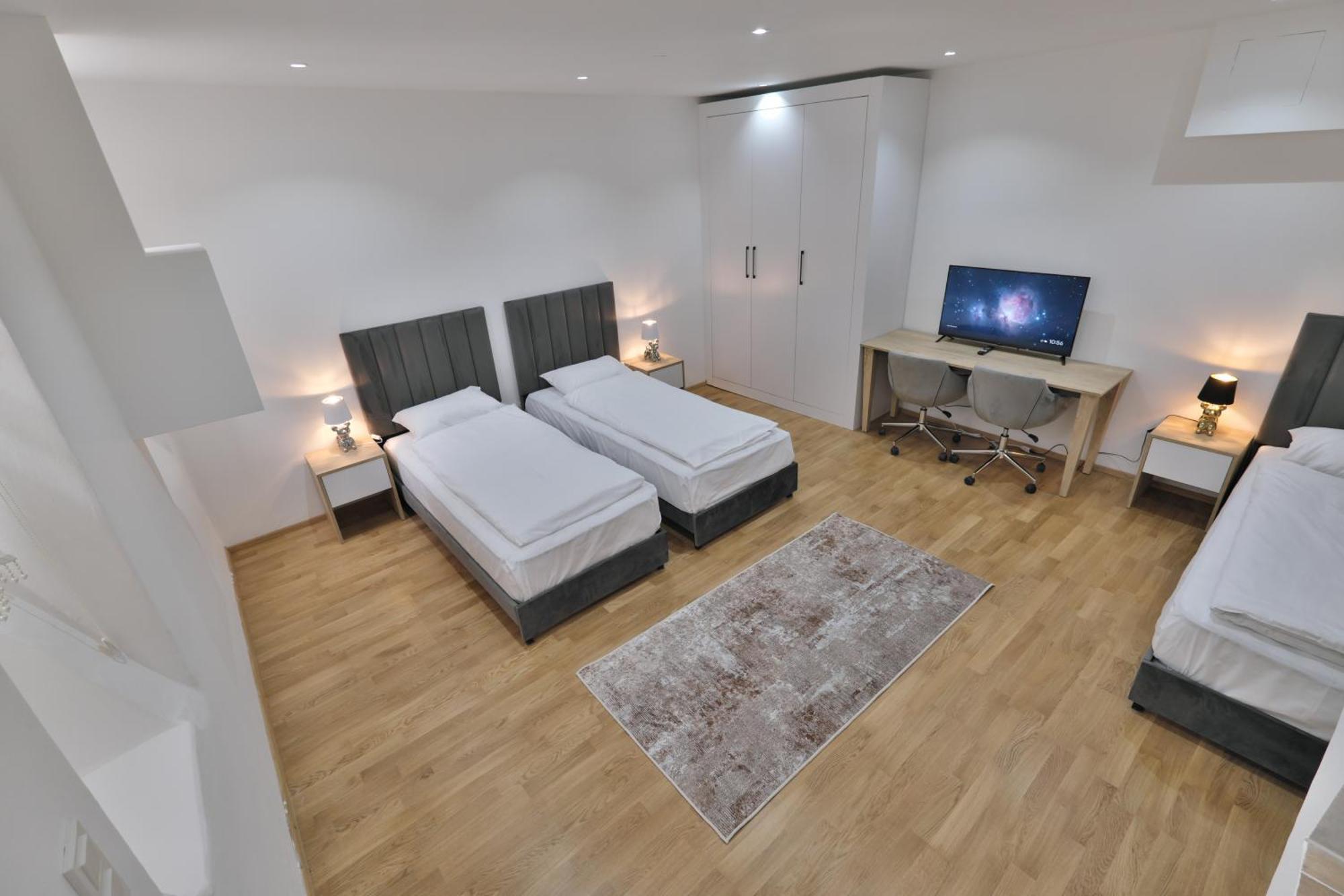 Vienna Lotus Apartments Экстерьер фото