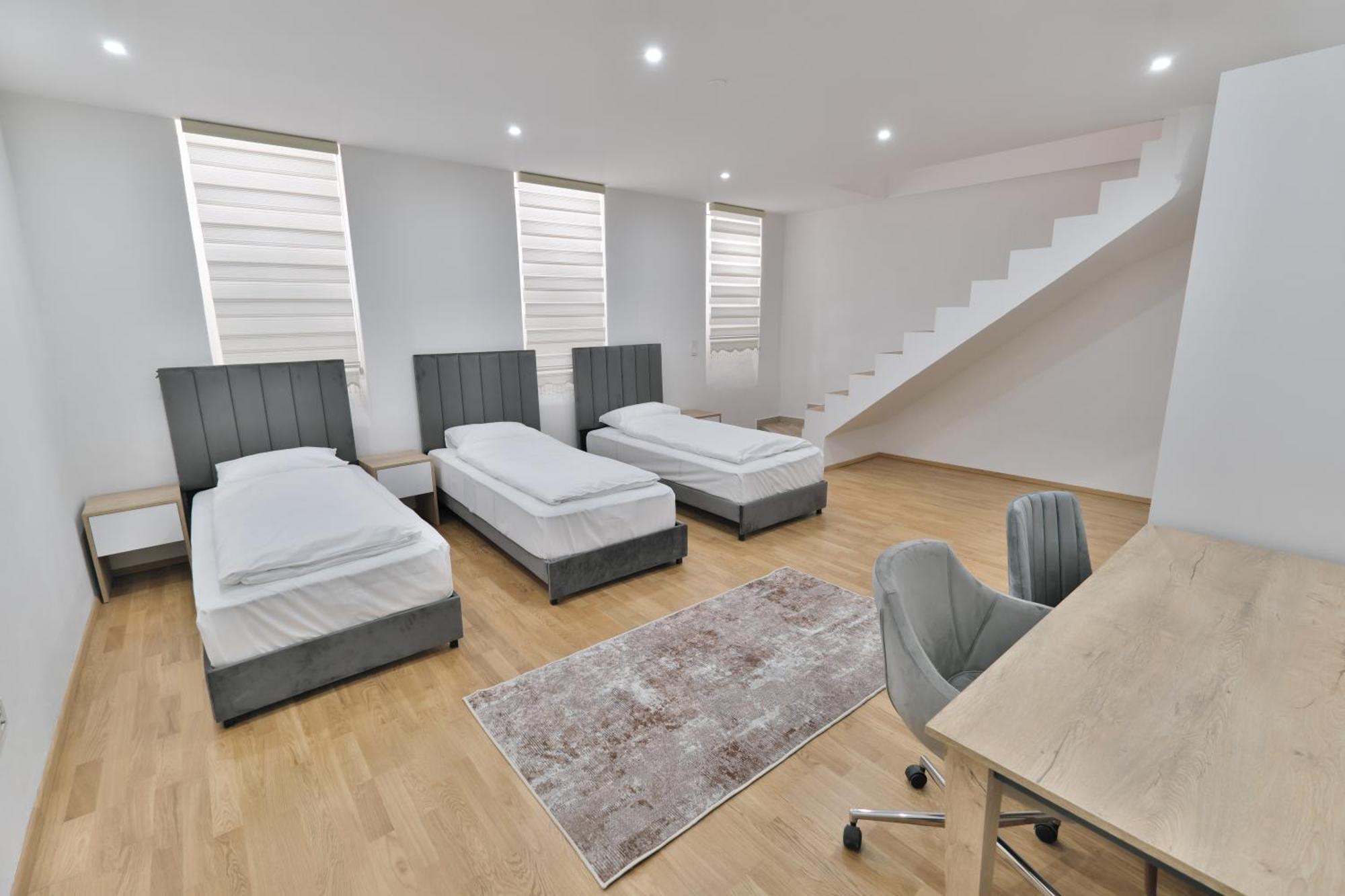 Vienna Lotus Apartments Экстерьер фото