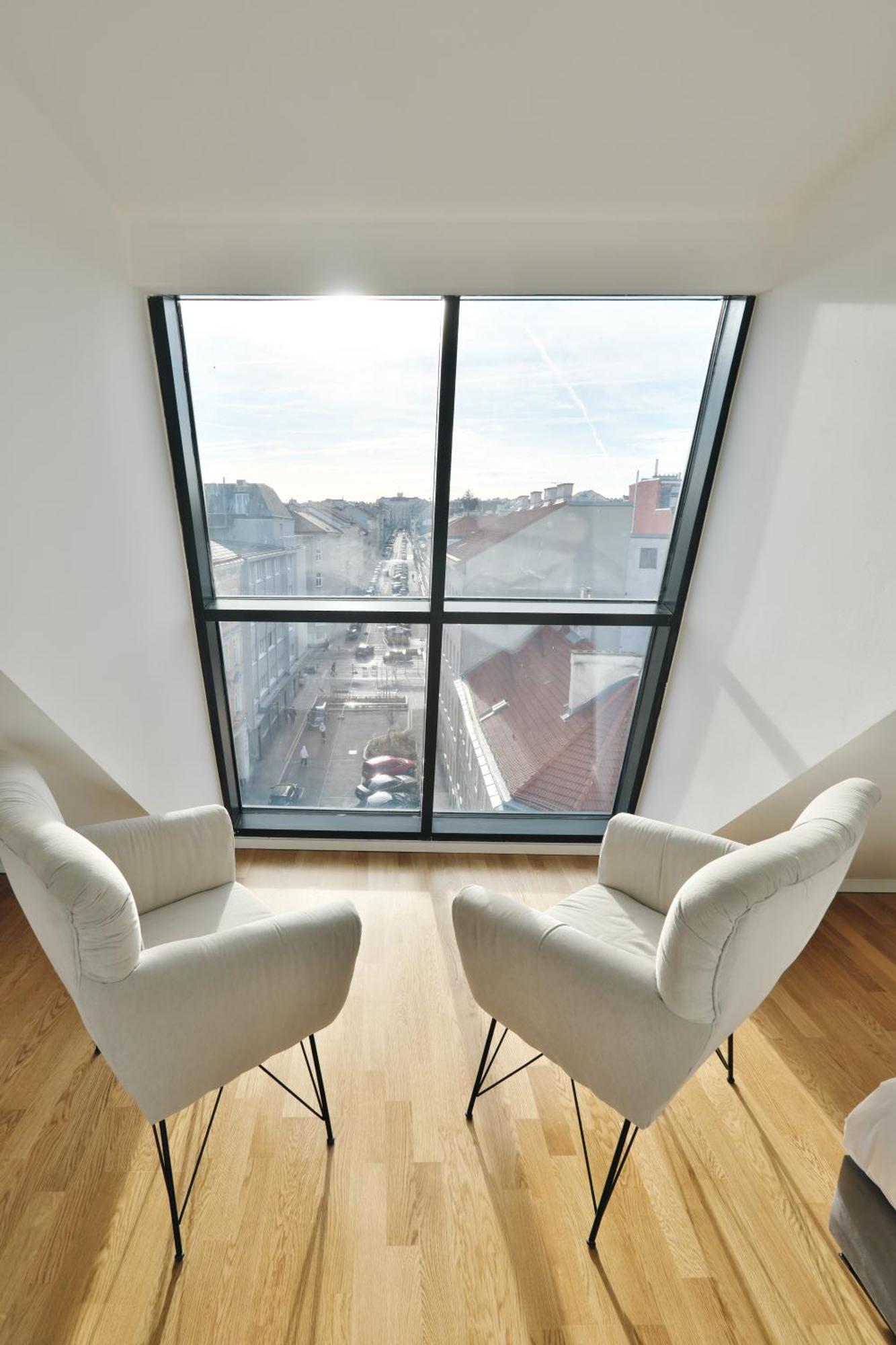 Vienna Lotus Apartments Экстерьер фото
