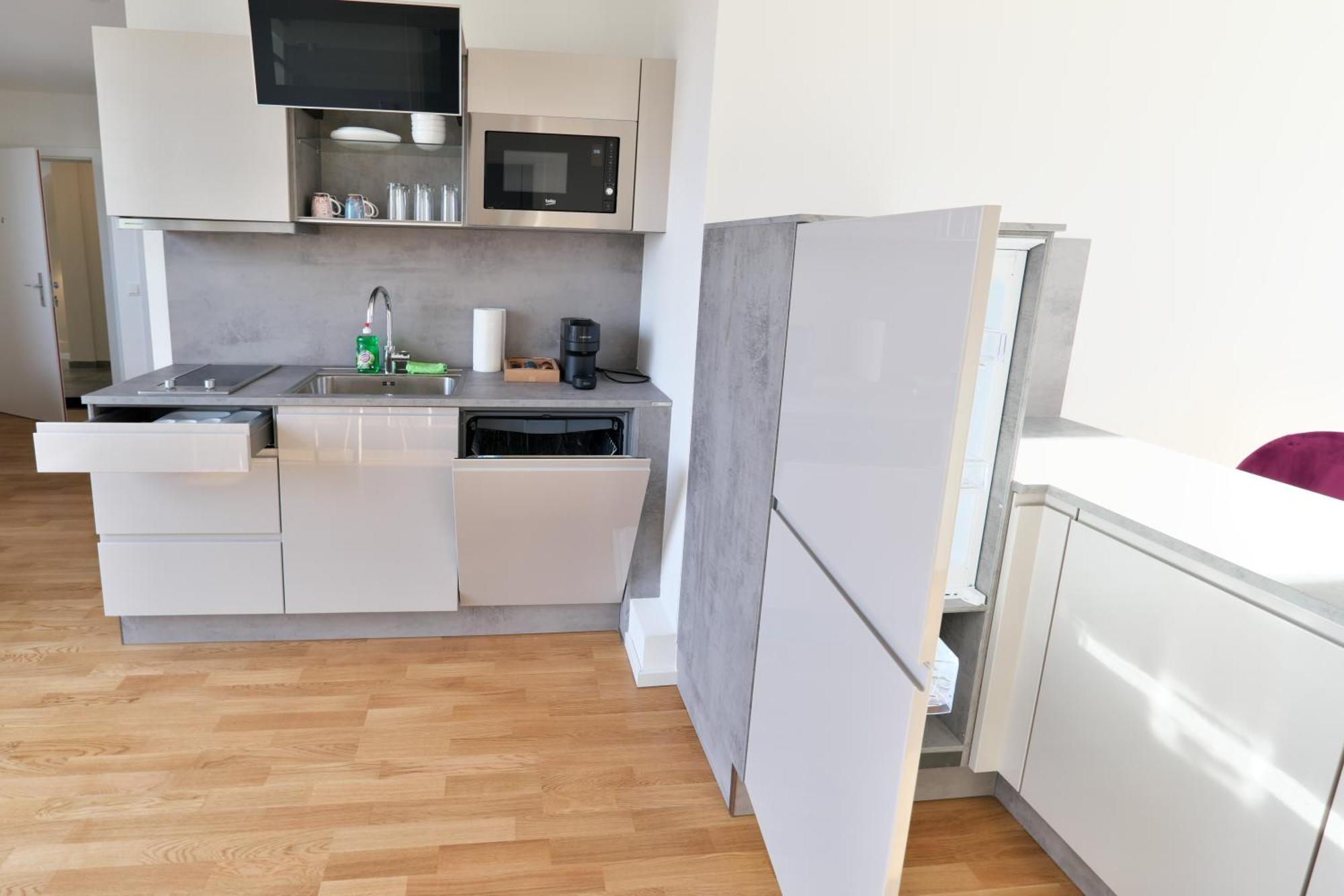 Vienna Lotus Apartments Экстерьер фото