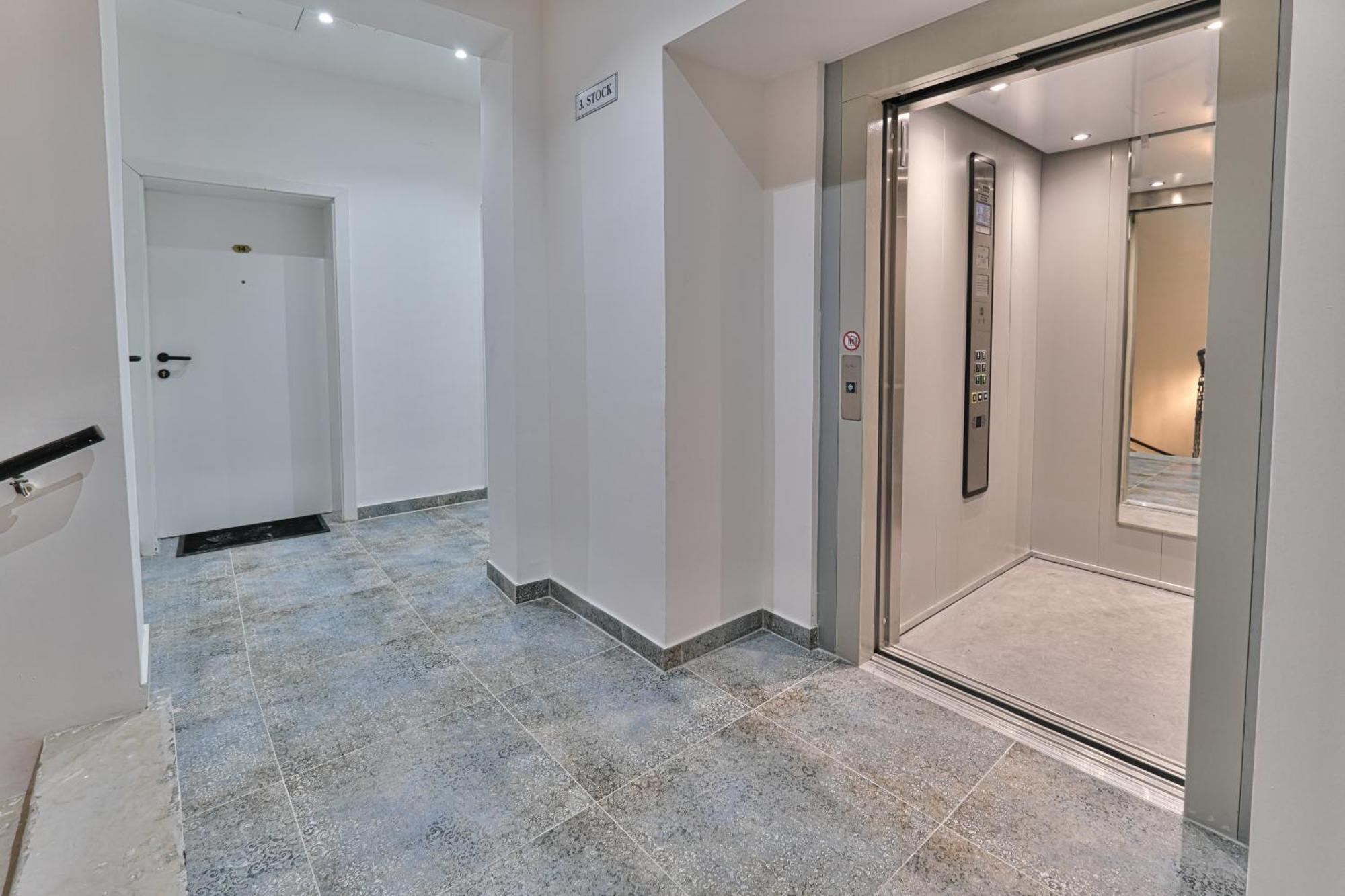 Vienna Lotus Apartments Экстерьер фото